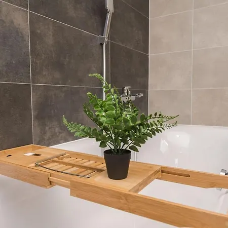 Luxury With Heated Pool, Jacuzzi And Sauna Feriehus